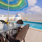Avo Vitoria By Innkeeper גיאה