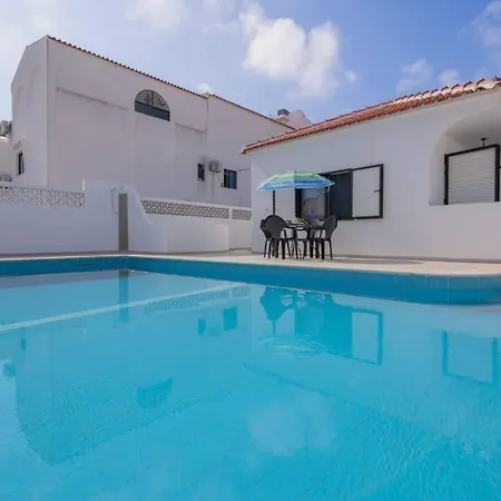 Avo Vitoria By Innkeeper Willa *