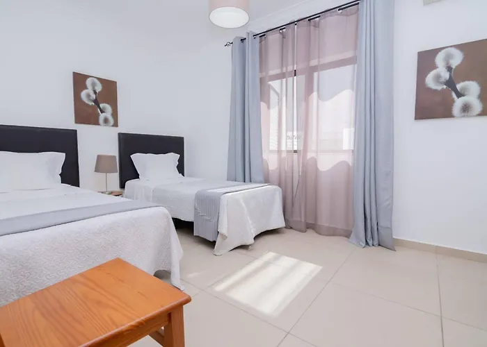 Avo Vitoria By Innkeeper Guia (Faro)