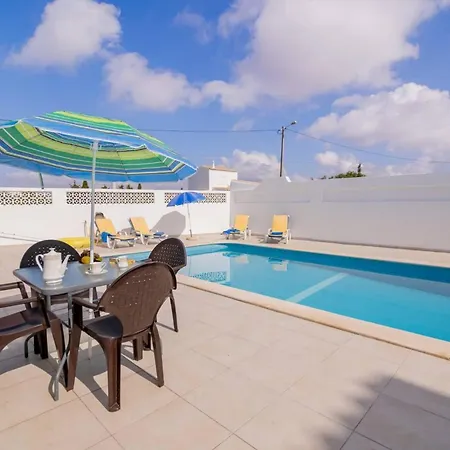 Avo Vitoria By Innkeeper